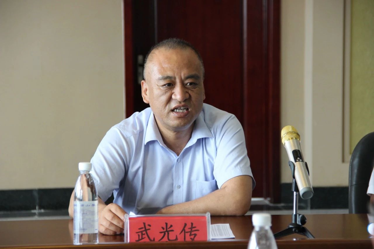 【你好，同学们！】沂水县受捐优秀学生代表到泓达集团参观