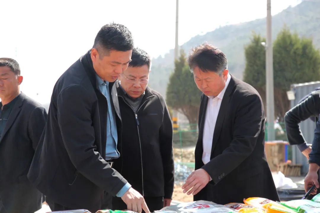 政府搭好台,我们唱好戏 | 小红薯做成大产业