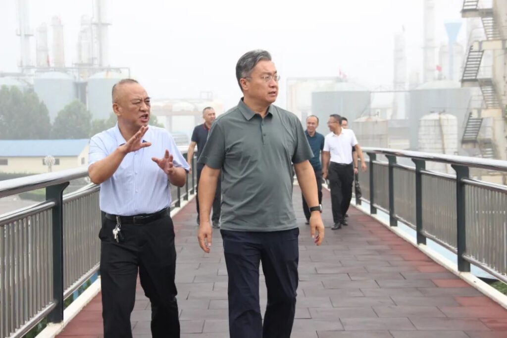 榆社县长魏栋一行到泓达集团参观调研