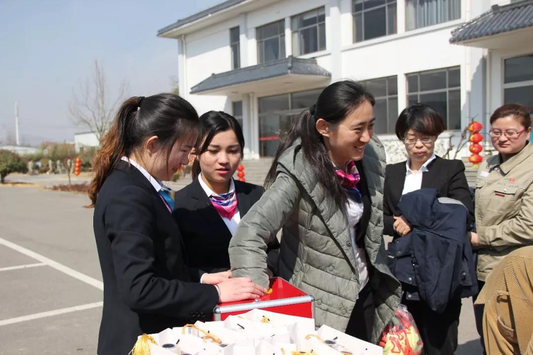 @泓达女神们,今天你们是最靓丽的风景