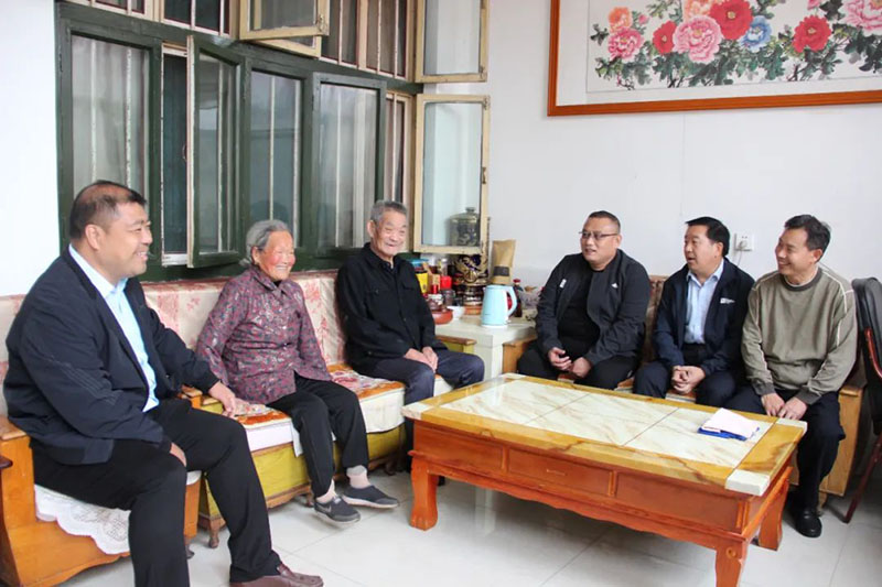 九九敬老行,关爱传真情 | 泓达生物走访慰问高龄老人